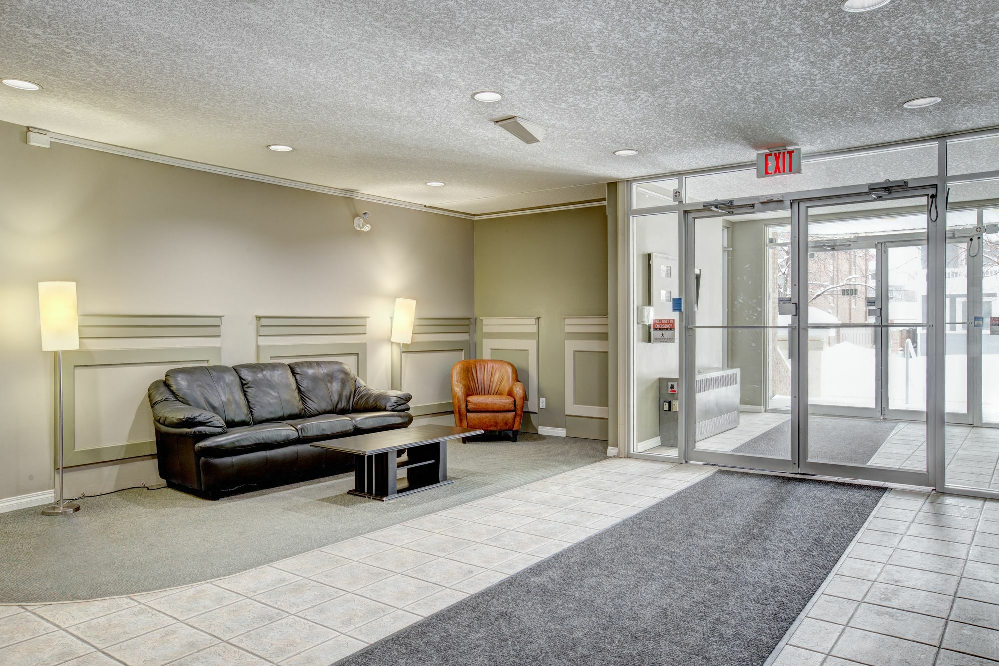 Suite Digs - Genesis Calgary Luaran gambar