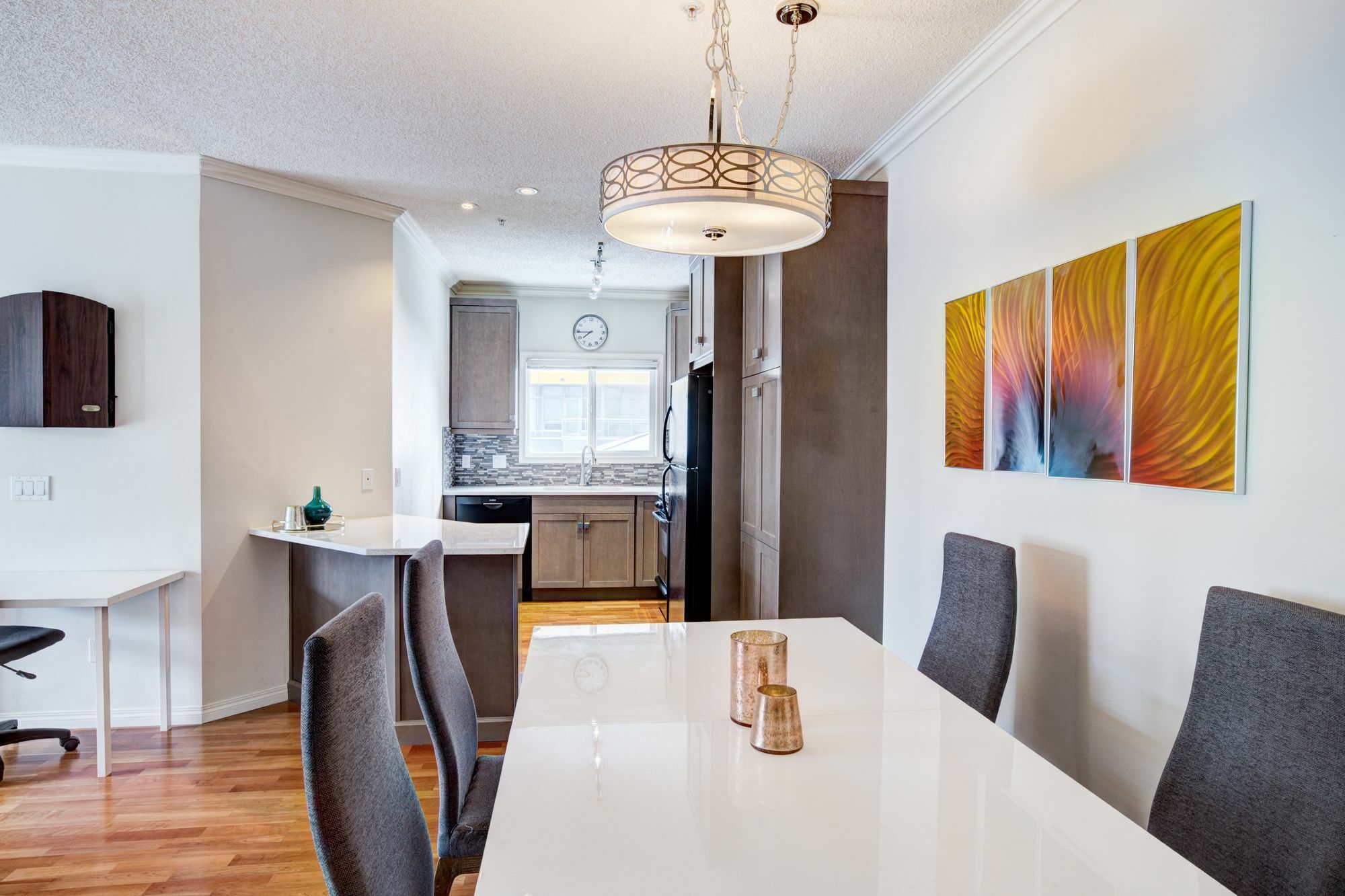 Suite Digs - Genesis Calgary Luaran gambar